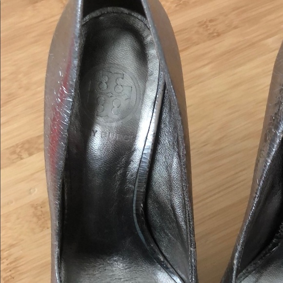 Metallic Tory Burch heels - Picture 4 of 8